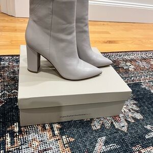 Marc Fisher ULANI Women's Light Gray Leather Heeled Boots, US 7M